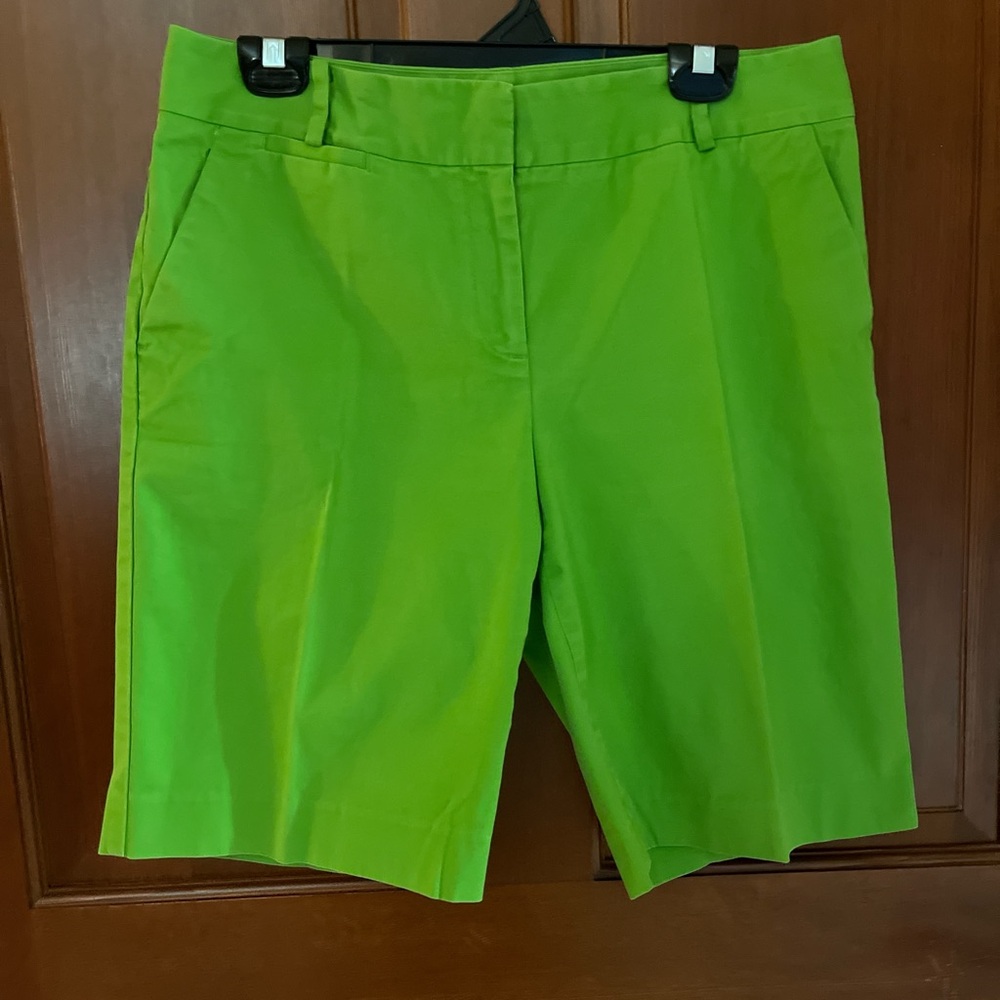 Talbots Women’s Green Khaki Shorts